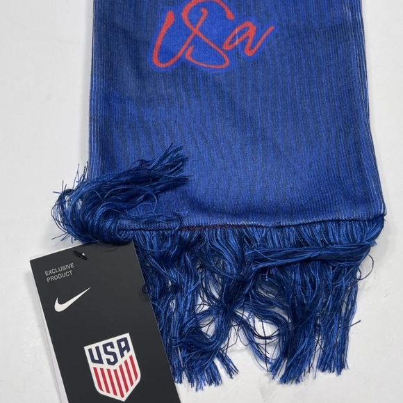 NIKE USWNT LOCAL VERBIAGE Winter  SCARF A-21591 New - Picture 3 of 5